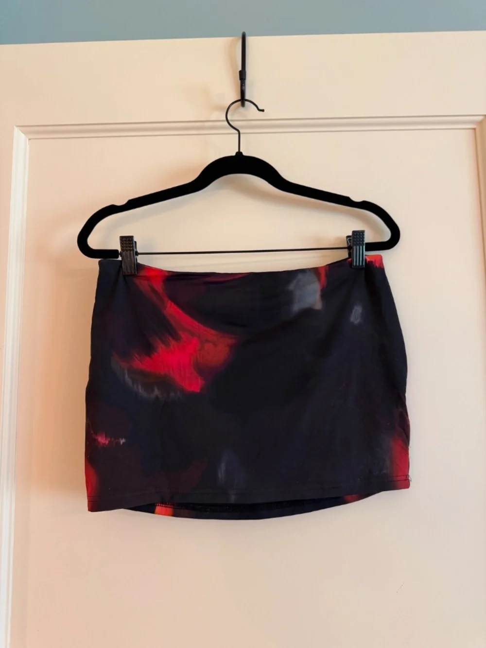 White Fox Lava Aura Baby Tee & Matching Mini Skirt Set Black Red Size M